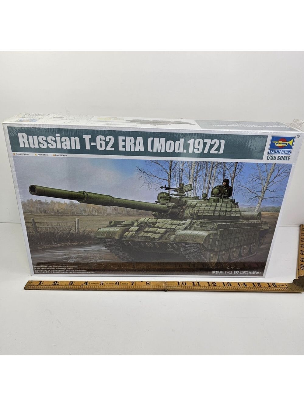 SEALED Trumpeter 01556 Russian T-62 ERA Mod. 1972 1/35 Scale Model Kit NEW